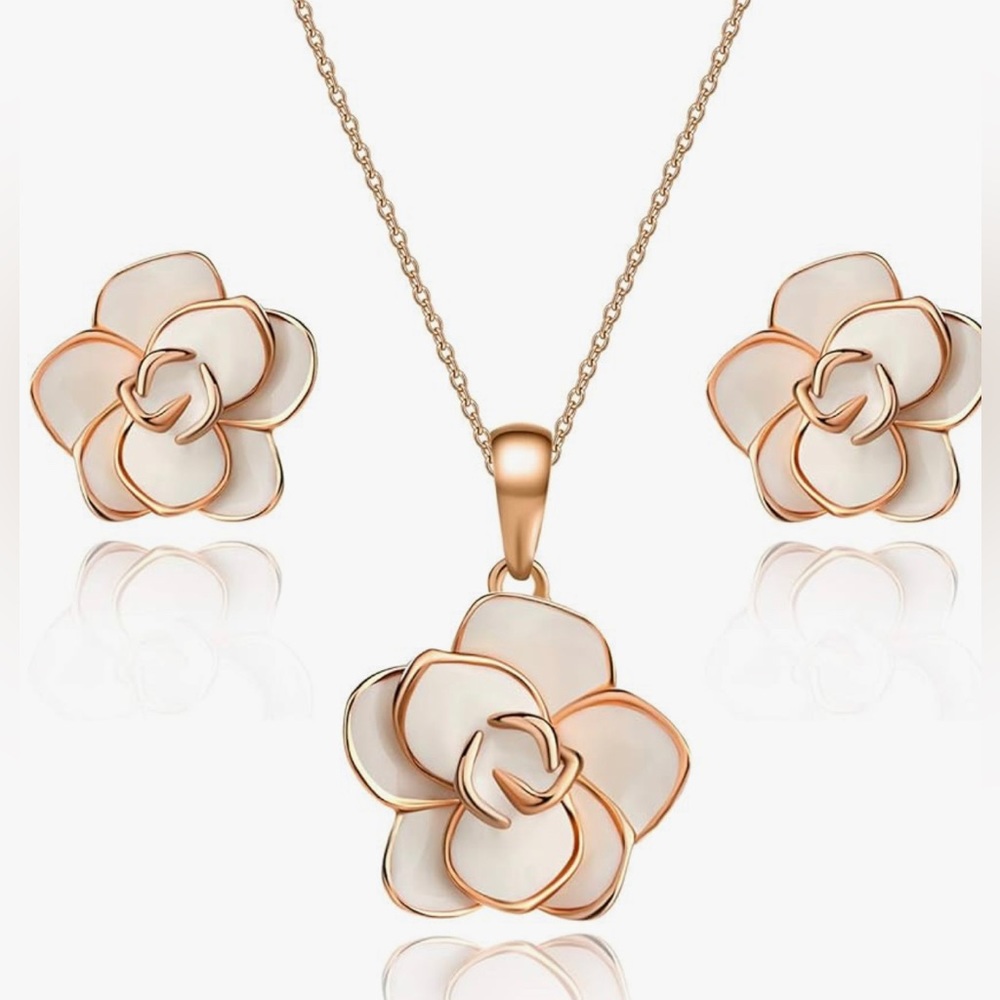 NWT Rose Flower Necklace Earrings Set for Women 18K Gold Plated Hypoallergenic